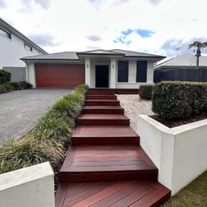 example of the deck colour with the front of home