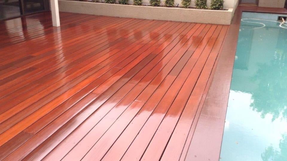 Essential Deck Oiling and Staining Tips to Maintain a Stunning Wooden Deck